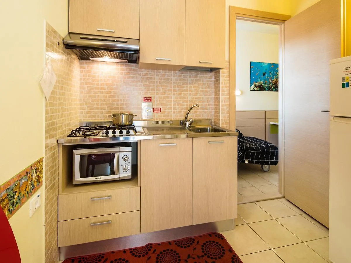 Apartment Appartamenti Lira Cattolica Italy