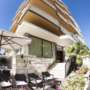 Hotel Brig, Cattolica